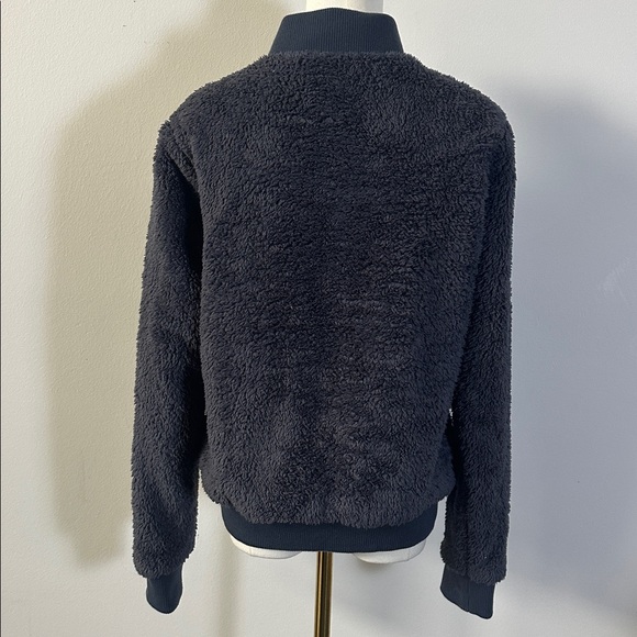 Patagonia Women Navy Fuzzy Comfy Full Zip Sherpa Bomber Jacket Athleisure Gorp M - Picture 6 of 12